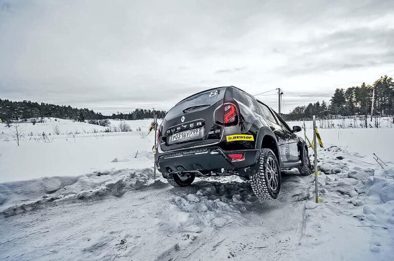 winter-driving-school-renault-duster-9